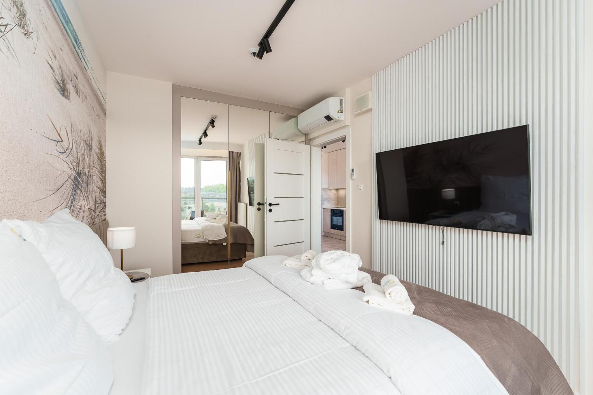 Apartament Delux Kasprowicza 20C Prywatny Parking Basen Sauna Oraz Silownia W Cenie Kolobrzeg Exterior photo