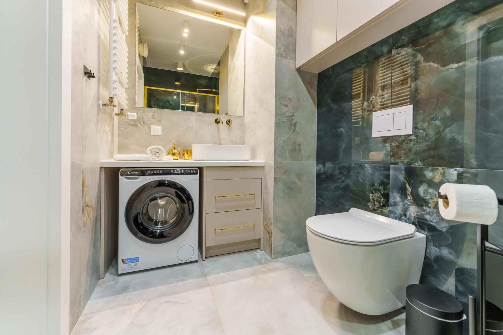 Apartament Delux Kasprowicza 20C Prywatny Parking Basen Sauna Oraz Silownia W Cenie Kolobrzeg Exterior photo
