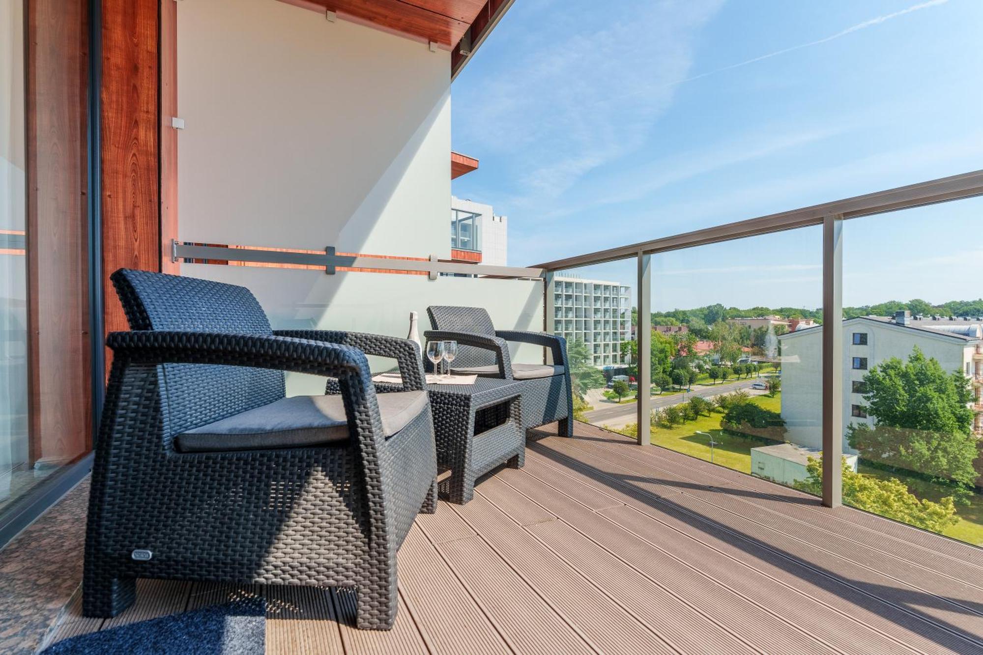 Apartament Delux Kasprowicza 20C Prywatny Parking Basen Sauna Oraz Silownia W Cenie Kolobrzeg Exterior photo